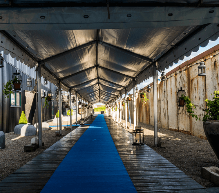 3-Glamping-Style-Party-at-DOCKEN-,-Credits-STUDIO7HILLS