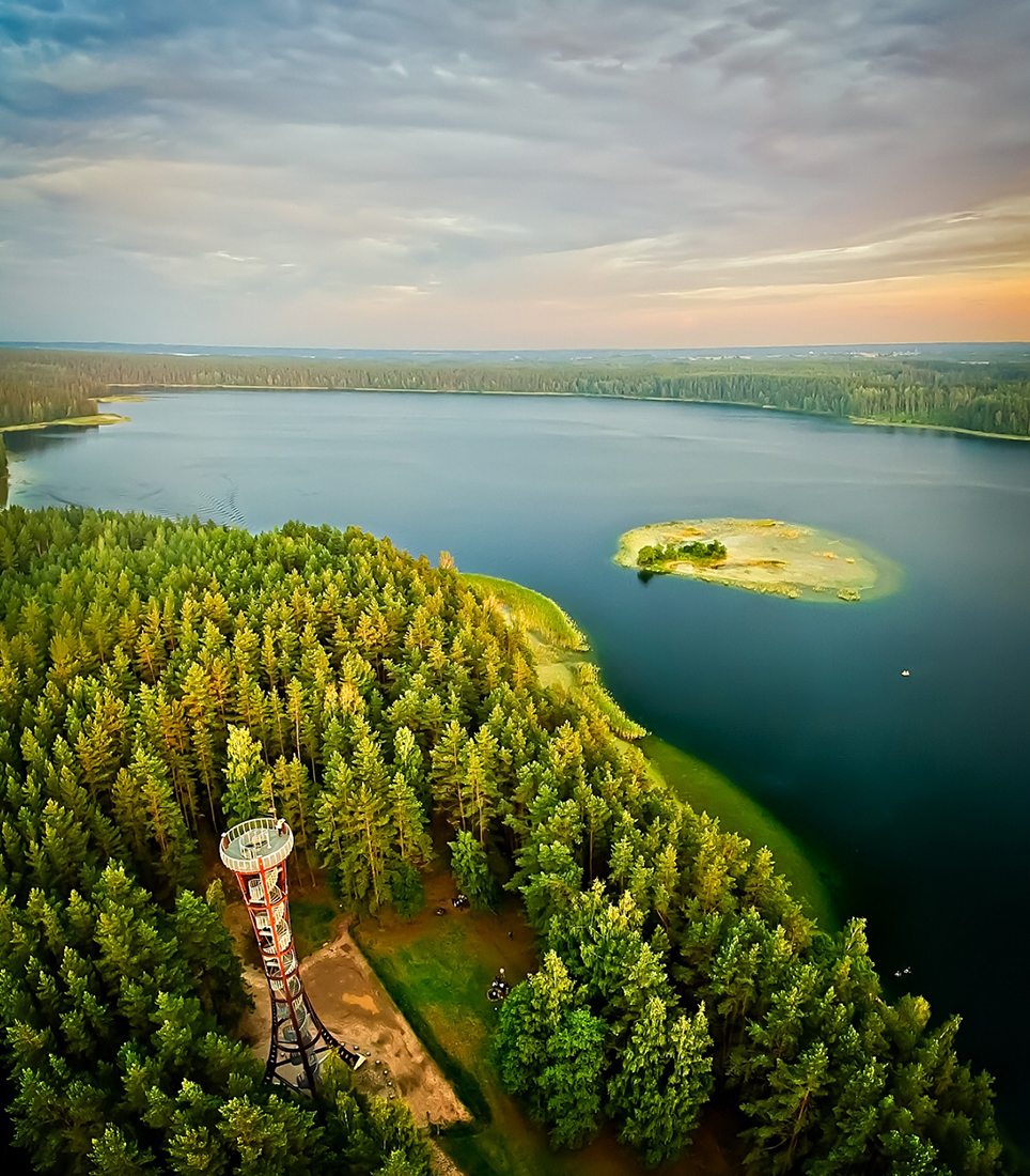 "labanoras",Watch,Tower,From,Aerial,Perspective,With,Lake,In,The
